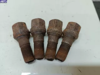  Болт колесный (гайка колесная) Citroen Xsara Picasso Арт 54832669, вид 1
