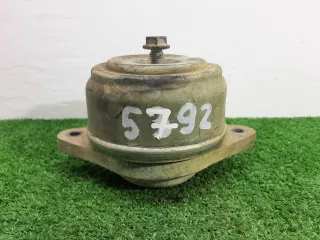 2122400717 Подушка крепления двигателя Mercedes E C207 Арт 00161749, вид 1
