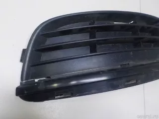 1K0853665G9B9 VAG Заглушка (решетка) в бампер передний Volkswagen Jetta 5 Арт E51823740, вид 3