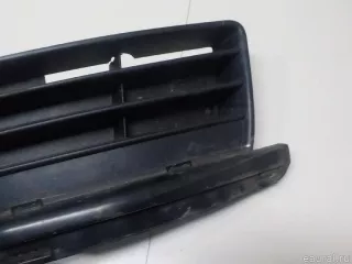 1K0853665G9B9 VAG Заглушка (решетка) в бампер передний Volkswagen Jetta 5 Арт E51823740, вид 4
