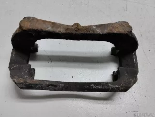 13301199 GM Скоба суппорта переднего Chevrolet Cruze J300 restailing Арт E90424632, вид 1