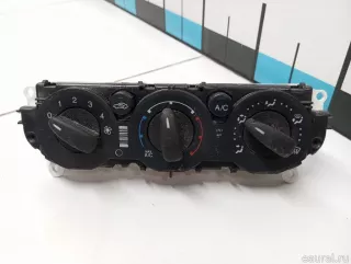 1896669 Ford Блок управления отопителем Ford Focus 3 restailing Арт E31559895, вид 1