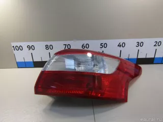 1863057 Ford Фонарь задний наружный правый Ford Focus 3 restailing Арт E80427448, вид 1