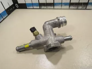 256002E500 Hyundai-Kia Фланец двигателя системы охлаждения Kia Optima 4 Арт E80495353, вид 3