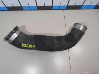 13717637197 BMW Патрубок интеркулера BMW X1 F48 Арт E80667643, вид 2