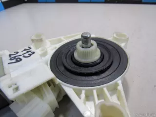2469065100 Mercedes Benz Моторчик стеклоподъемника Mercedes S W222 Арт E80713269, вид 2