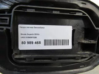 3V5809702B VAG Ниша лючка бензобака Skoda Superb 3 Арт E80989468, вид 10