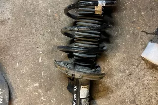 32246638 , art12468928 Амортизатор передний правый Volvo XC40 Арт 12468928, вид 1