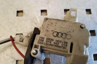 8P4862153, 3B0959781 , art12593661 Замок лючка топливного бака Audi A3 8P Арт 12593661, вид 2