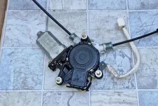 8620400024, CM010440G , art8546391 Стеклоподъемник передний левый Mazda Premacy 1 Арт 8546391, вид 3