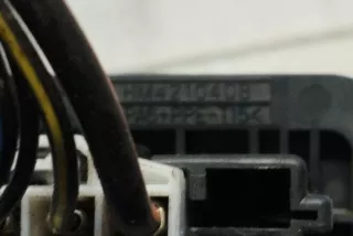 HM421040B , art8548914 Реле вентилятора Mazda 5 1 Арт 8548914, вид 2