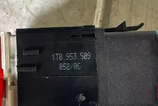 1T0953509 , art8567769 Кнопка аварийной сигнализации Volkswagen Touran 1 Арт 8567769, вид 2