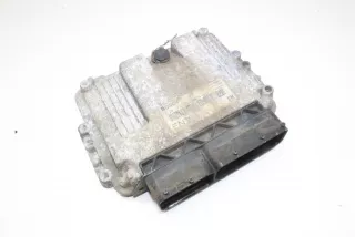 0281013593, 55205621 , art9604687 Блок управления двигателем Opel Zafira B Арт 9604687, вид 1