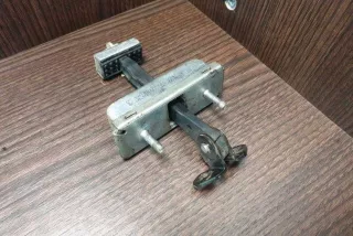 6C1AV23500AC, 6C1AV23500 , art13660494 Ограничитель открывания двери Ford Transit 3 restailing Арт 13660494, вид 1