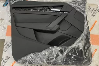 80A867133 , art13928922 Обшивка двери передней левой (дверная карта) Audi Q5 2 Арт 13928922, вид 1