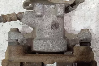 0204Y01989 , art13929013 Суппорт задний правый Toyota Auris 1 Арт 13929013, вид 2