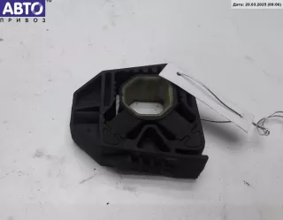 1k0121367d Кронштейн радиатора Volkswagen Golf 5 Арт 54982398, вид 1
