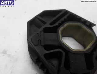 1k0121367d Кронштейн радиатора Volkswagen Golf 5 Арт 54982398, вид 2