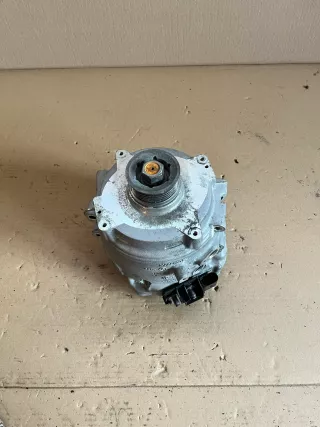 4N0903028R Генератор Audi A4 B9 Арт AL16330642919, вид 1