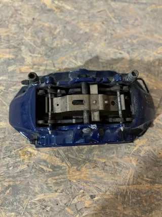 06700388190,06700388200 Суппорт тормозной задний правый Maserati Levante Арт AL16613697272_2, вид 3