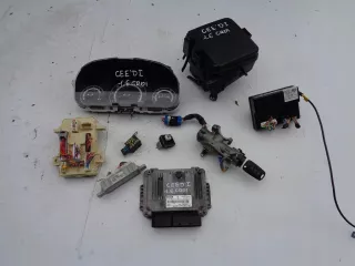  Блок управления двигателем Kia Ceed 2 Арт AL12259542992, вид 1