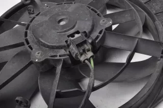 8V51-8C607-AG Вентилятор радиатора Ford B-Max Арт AL15904691667, вид 4