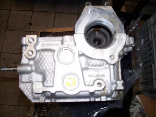 10100 Клапанная крышка Mazda 6 2 Арт AL12310296126, вид 4