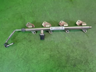 A2700701400,A2789050100 Топливная рампа  Infiniti Q30 Арт AL9245441560_2, вид 1