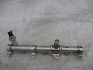 06M133316L Топливная рампа  Audi A4 B9 Арт AL9842947409, вид 1