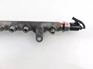 03L089C Топливная рампа  Volkswagen Passat B6 Арт AL15949982715, вид 3