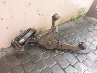 Кулак задний левый Volkswagen Transporter T5 Арт AL16436566057, вид 3