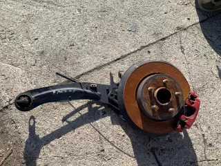  Кулак задний правый Ford Focus 3 Арт AL11336333872