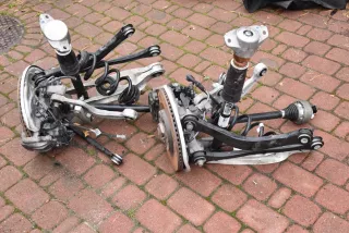 8W0505432T Кулак задний правый Audi Q8 Арт AL16778427631, вид 1