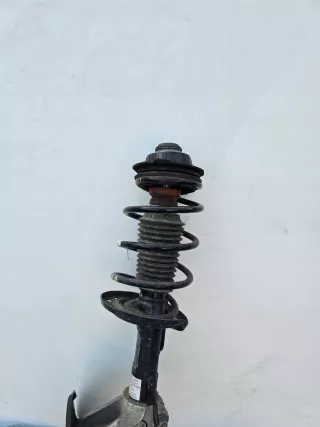 50523950,50514556 Кулак поворотный передний правый Alfa Romeo Giulietta Арт AL16688330285, вид 4