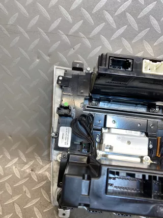 4G43-18C858-OE Блок управления печки/климат-контроля Aston Martin DB11 Арт AL16673158264, вид 7
