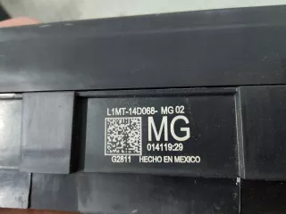 L1MT-14D068-MG Короб предохранителей Lincoln Navigator 1 Арт AL16170847047, вид 2