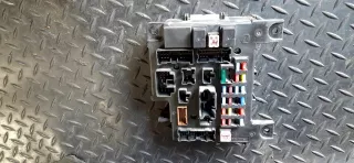 8637A318 Короб предохранителей Citroen C-Crosser Арт AL16510637732, вид 5