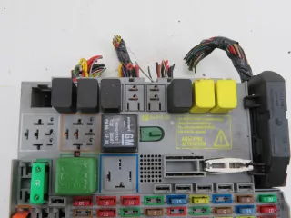24412497 Короб предохранителей Opel Astra G Арт AL16679844855, вид 5