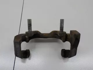 Скоба суппорта переднего правого Fiat Doblo 2 Арт E84225069, вид 1