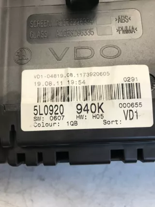5L0920940K Щиток приборов (приборная панель) Skoda Yeti Арт AL12319254260, вид 4