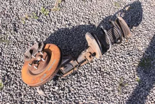 brak,informacji Кулак поворотный передний левый Nissan NP 300 Арт AL12514497961, вид 1