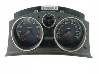 13225986 Щиток приборов (приборная панель) Opel Zafira B Арт AL15615901979, вид 1