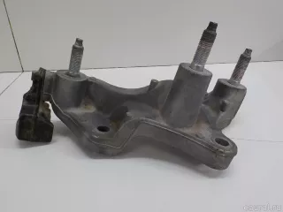 B71539090A Mazda Кронштейн КПП Mazda 3 BP Арт E84603682, вид 3