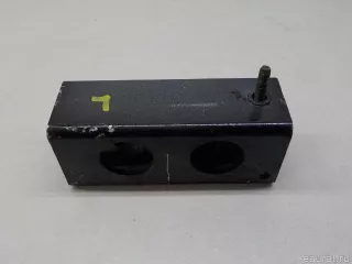 LR137524 Land Rover Кронштейн переднего бампера левый Land Rover Range Rover Sport 2 restailing Арт E84793419, вид 1