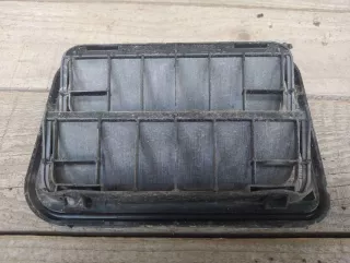 7700838358 Решетка воздухозаборника Renault Logan 1 Арт M4425-0012, вид 2