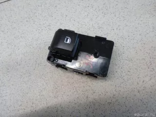 93581Q5510 Hyundai-Kia Кнопка стеклоподъемника Kia Seltos Арт E100405030, вид 2