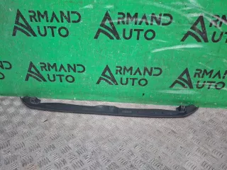 8W6823124, 8 Пыльник капота Audi A5 (S5,RS5) 2 Арт 352993RM, вид 1