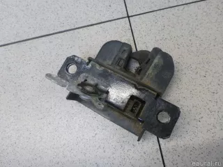 7E5827505D VAG Замок багажника Volkswagen Transporter T5 restailing Арт E100459007, вид 3