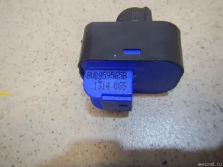 8V0959565B VAG Переключатель регулировки зеркала Audi A3 8V Арт E100459219, вид 4