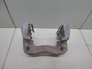 4782142080 Toyota Скоба суппорта заднего правого Toyota Rav 4 3 Арт E100462174, вид 2